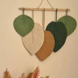 دیوارکوب برگ پاییزی مکرومه بافی کادویی دیوارکوب برگ پاییزی مکرومه بافی کادویی