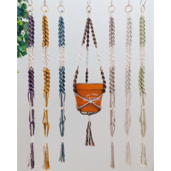 اویز گلدان مکرومه بافی طرح دورنگ اویز گلدان مکرومه بافی طرح دورنگ