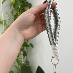 جاسوییچی مکرومه فانتزی طرح آذین آماده ارسال جاسوییچی مکرومه فانتزی طرح آذین آماده ارسال