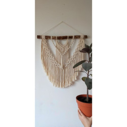 دیوارکوب آویز مکرومه طرح شقایق رنگبندی دلخواه دیوارکوب آویز مکرومه طرح شقایق رنگبندی دلخواه