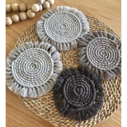 زیرلیوانی مکرومه طرح فانوس زیرلیوانی مکرومه طرح فانوس