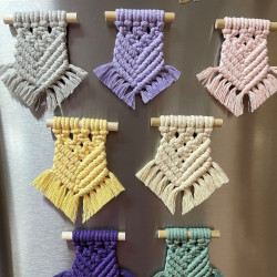 مگنت یخچالی گیفت مکرومه فانتزی مگنت یخچالی گیفت مکرومه فانتزی