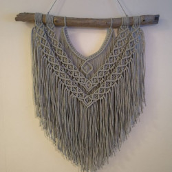 آویز دکوری مکرومه طرح طوسی