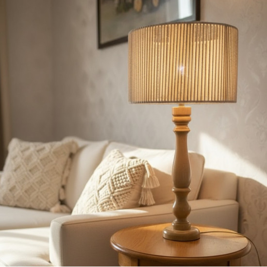 آباژور رو میزی چوبی با شید مکرومه