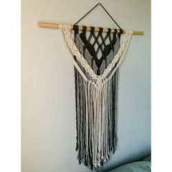 دیوارکوب آویز مکرومه بافی مدرن طرح نازنین دیوارکوب آویز مکرومه بافی مدرن طرح نازنین