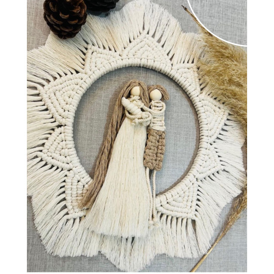 قاب دکوراتیو مکرومه مدل خانواده