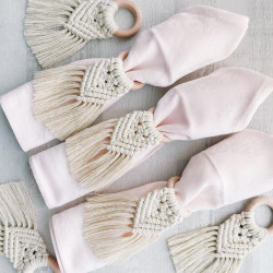 هولدر دستمال سفره مکرومه بافی دیزاینر میز هولدر دستمال سفره مکرومه بافی دیزاینر میز