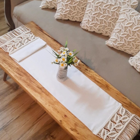 ست رومیزی مکرومه با دو عدد کاور کوسن با پارچه